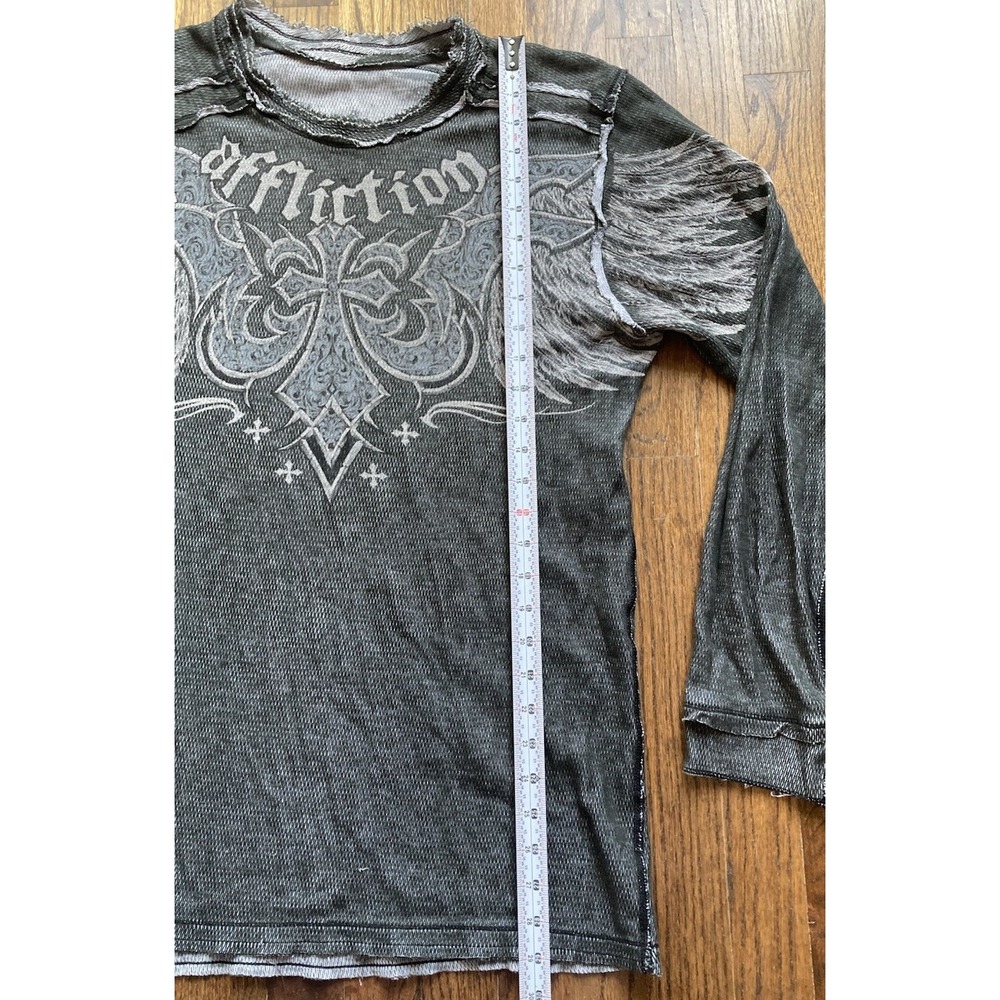 VTG Y2K Affliction Shirt Size XL Reversible Long Sleeve Wing Skull Gray MMA - Picture 4 of 8